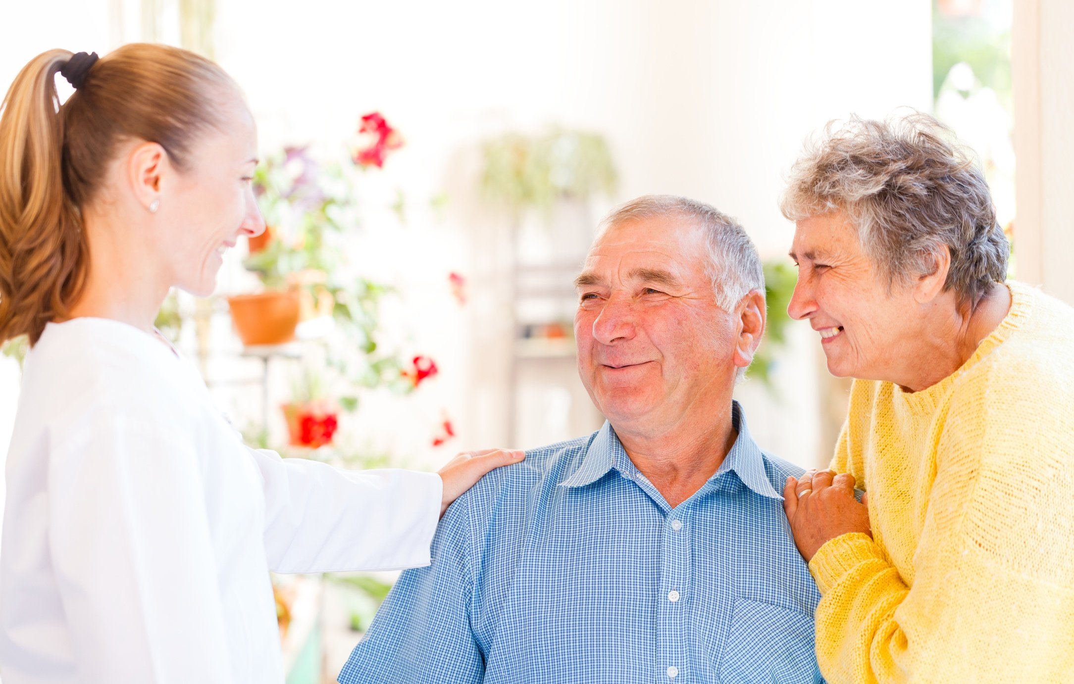 5 Considerations When Choosing in home care vs Assisted Living